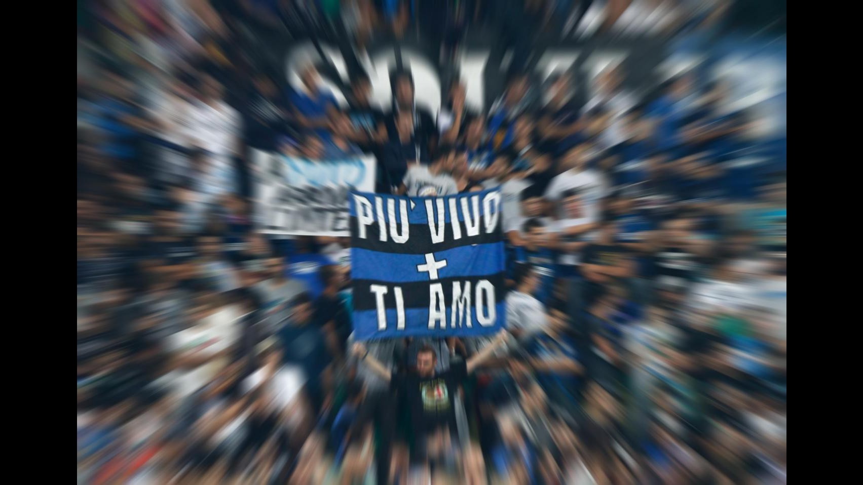 Cori discriminatori, appello di Milan e Inter ai tifosi