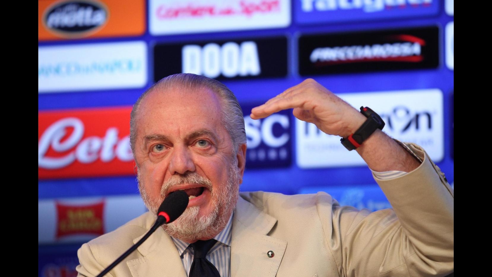 De Laurentiis: Con Benitez abbiamo fatto Bingo, non basta 1 miliardo per la Champions
