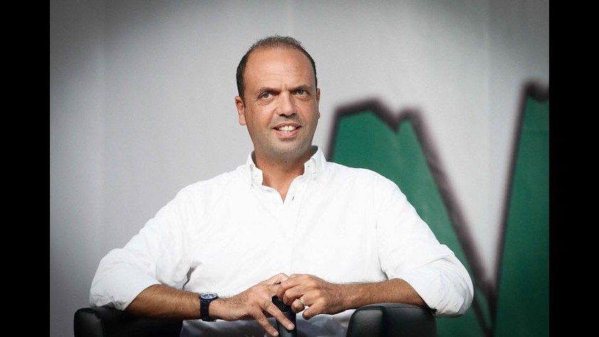 Pdl, Alfano: Berlusconi è candidato naturale del partito