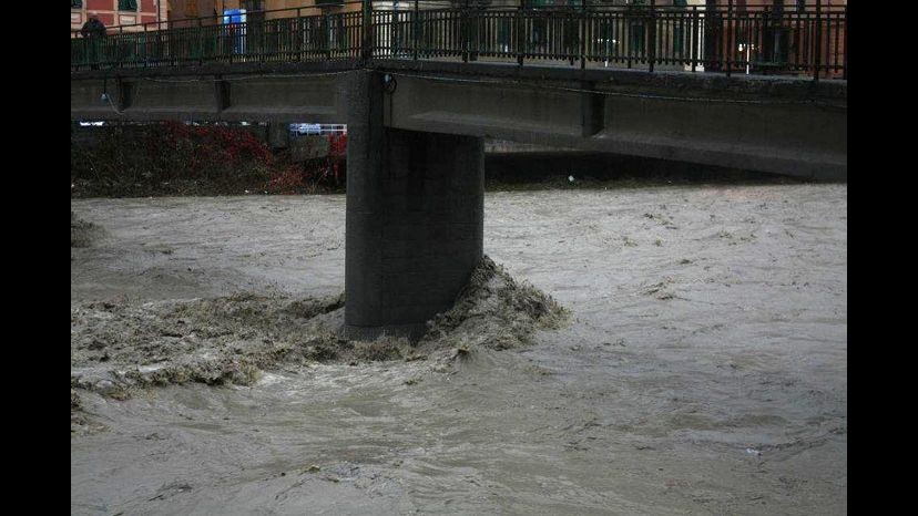 Maltempo, bomba d’acqua a Volterra ma è allarme in tutta la Toscana