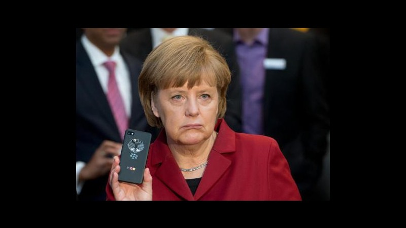 Caso Nsa, telefono Merkel spiato: Berlino convoca l’ambasciatore Usa