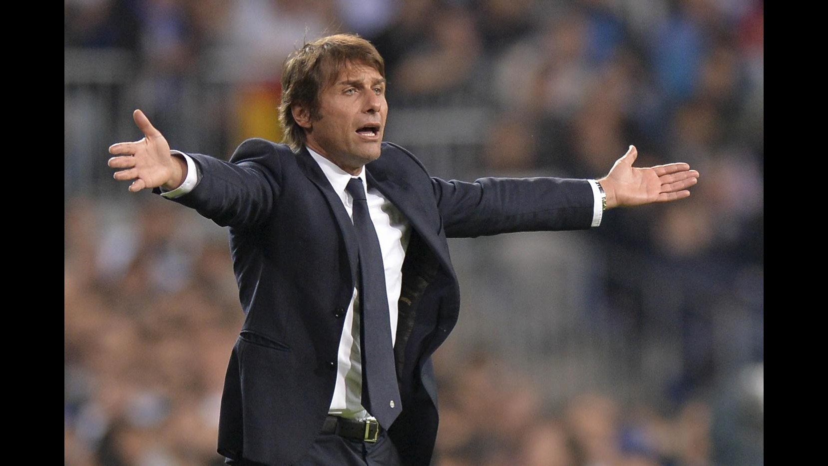 Conte ironico: Ho fatto complimenti ad arbitro. Poi ammette: Ora cammino Champions in salita