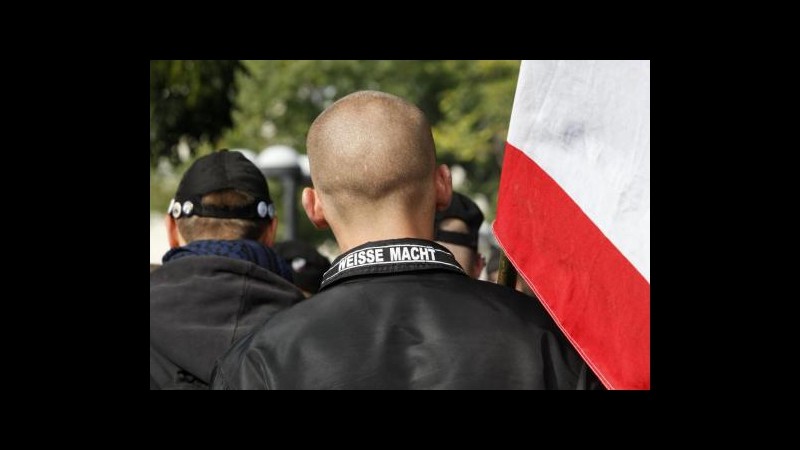 Germania, stampa: Polizia ha ignorato soffiata su 3 neonazisti omicidi