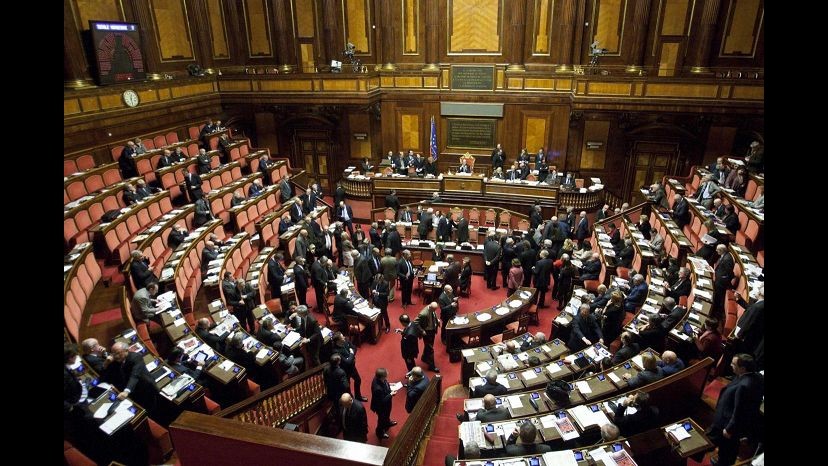 Riforme, Senato approva comitato dei 42 per quattro voti