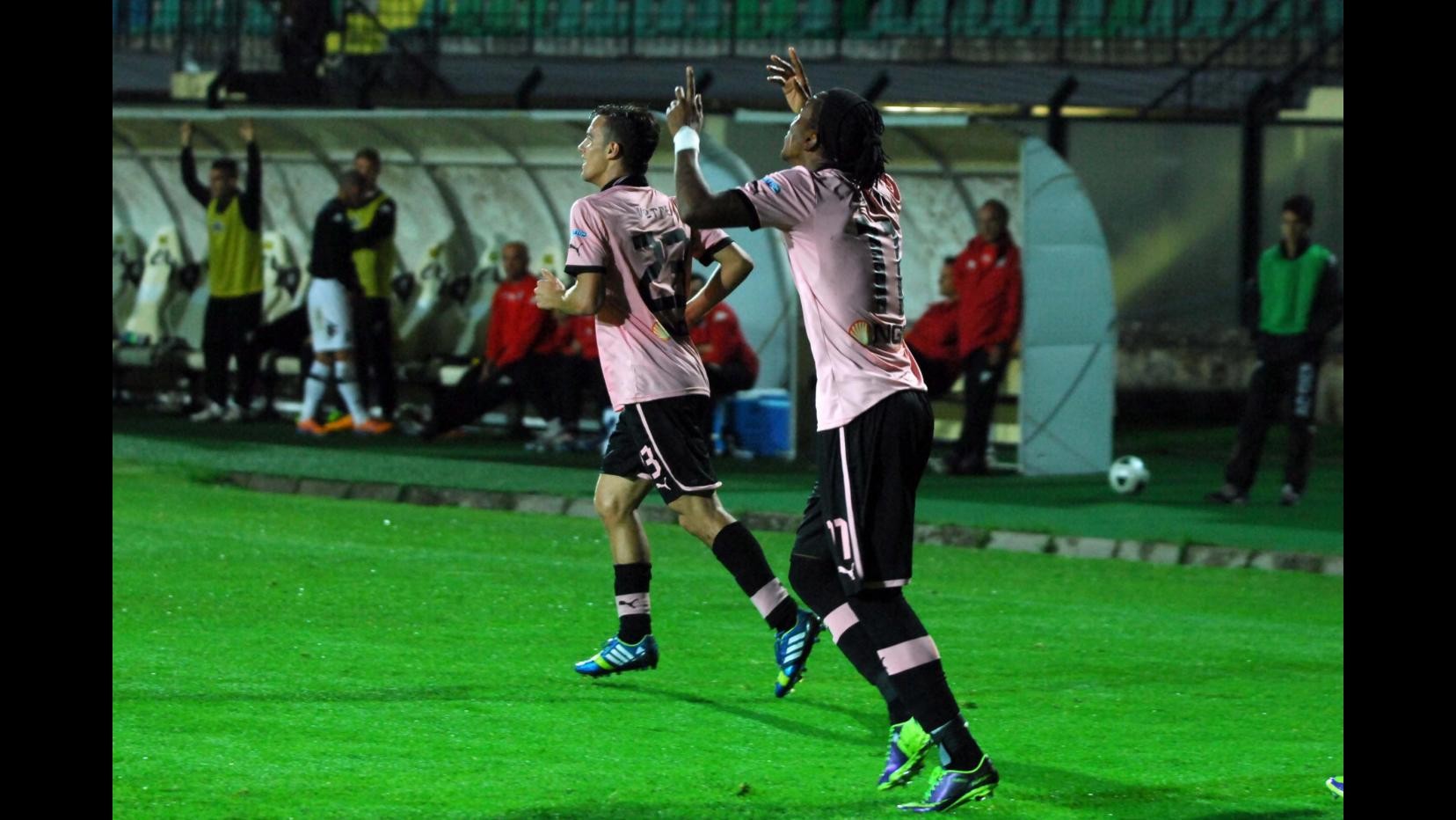 Serie B, Siena-Palermo 2-3 nel posticipo: decide Belotti, espulso Beretta