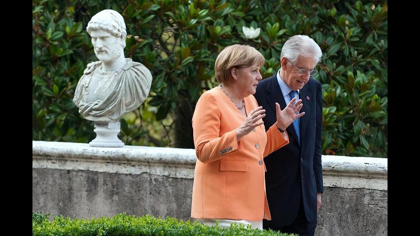 Crisi, colloquio Monti-Merkel: Settimana positiva per l’Europa