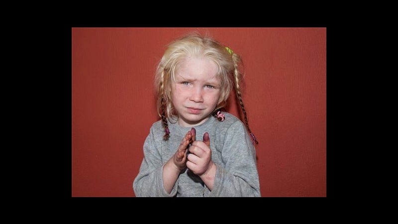 Grecia, comparsa in tribunale coppia rom accusata di sequestro bimba