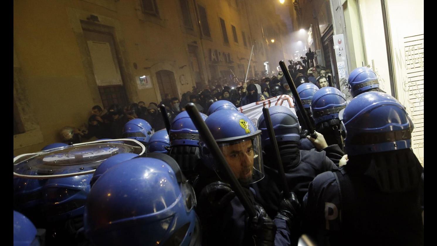 Tav, scontri a Roma: procura apre fascicolo contro ignoti