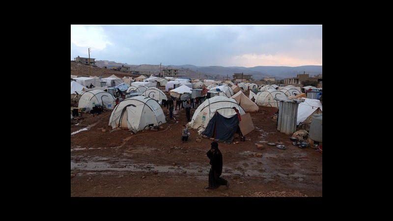 Siria, Unhcr: In ultimi 5 giorni fuggite in Libano 2.200 famiglie