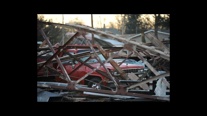 Usa, sale a 8 morti bilancio passaggio tornadi su Midwest
