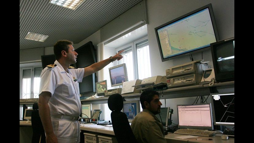 Piombino, traghetto contro banchina: nessun ferito