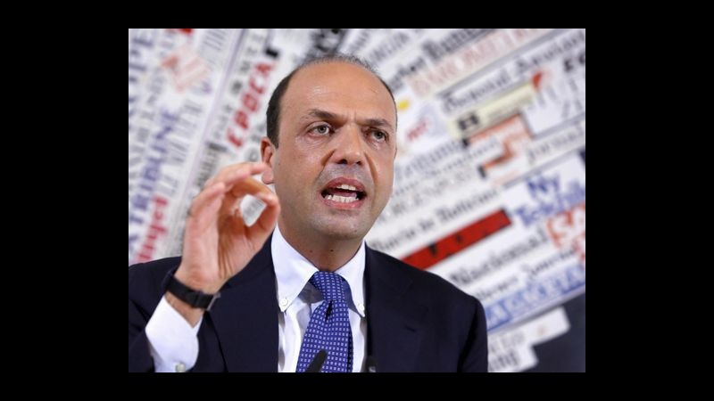Alfano: In Lega calcio per ribadire linea dura contro violenti. Stato e club facciano squadra per nuovi stadi