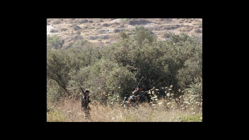 Siria, violenti scontri in zona Qalamoun: migliaia fuggono in Libano