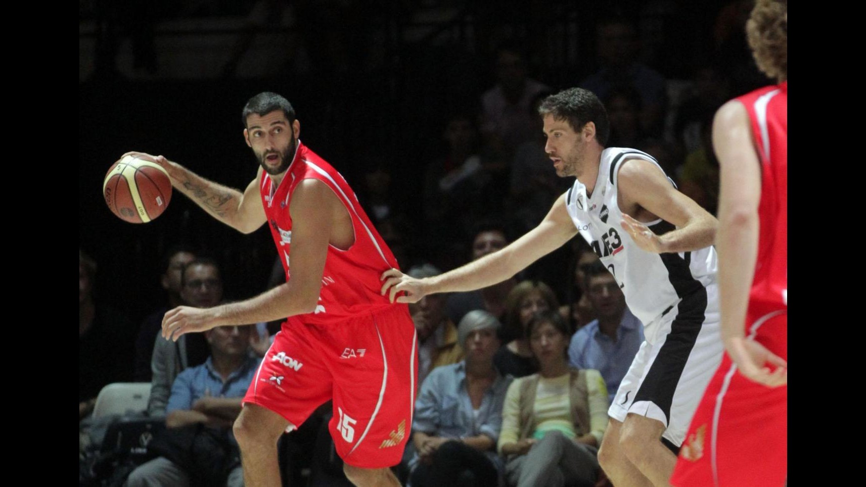 Basket, la Virtus Bologna supera l’Olimpia Milano 67-64 nell’anticipo