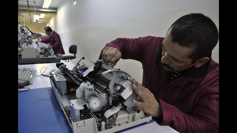 Istat: A settembre crescono export (+0,6%) e import (+1,9%)