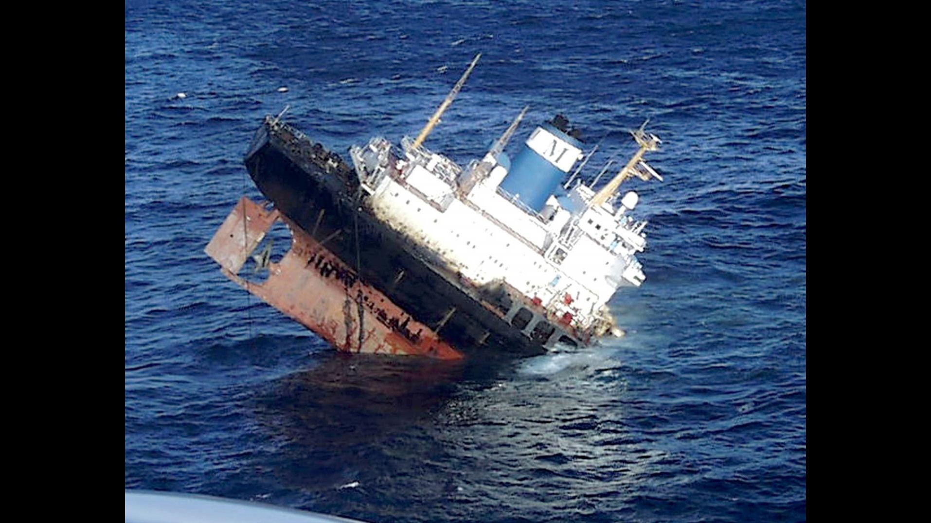 Spagna, catastrofe petroliera Prestige: assolti capitano e altri 2 imputati