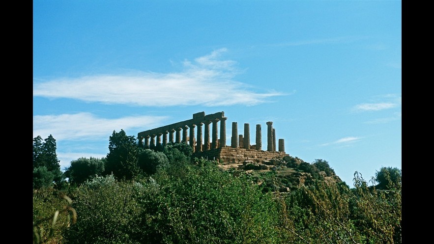 Agrigento, truffa milionaria nei parcheggi della Valle dei Templi