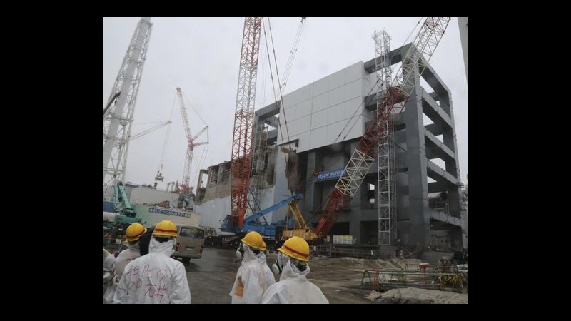 Giappone, ex premier Koizumi e Hosokawa: Abbandonare energia nucleare