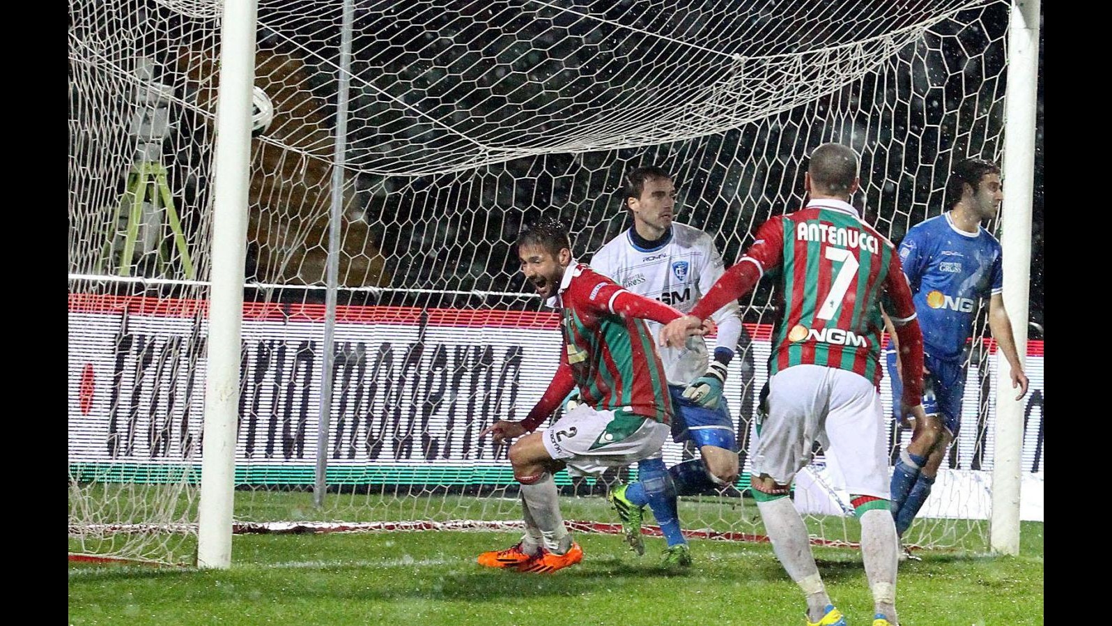Serie B, l’Empoli affonda sotto il diluvio: Ternana vince 1-0 nel posticipo