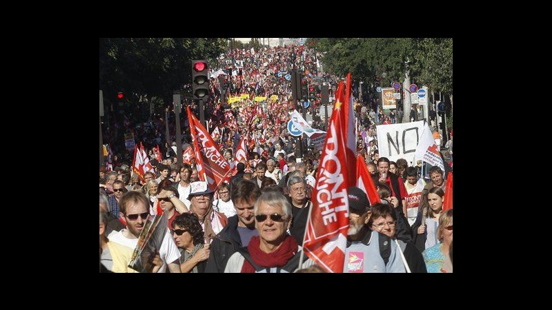 Parigi, 80mila in marcia contro austerity e trattato fiscale Ue