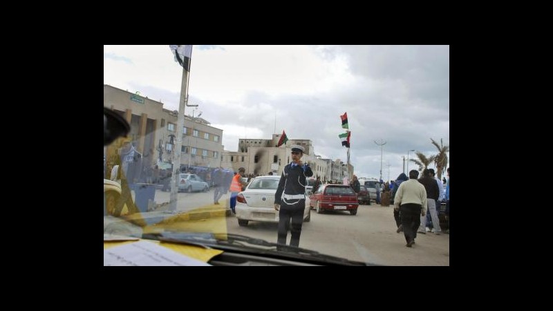 Libia, spari contro polizia stradale a Bengasi: uccisi 2 agenti
