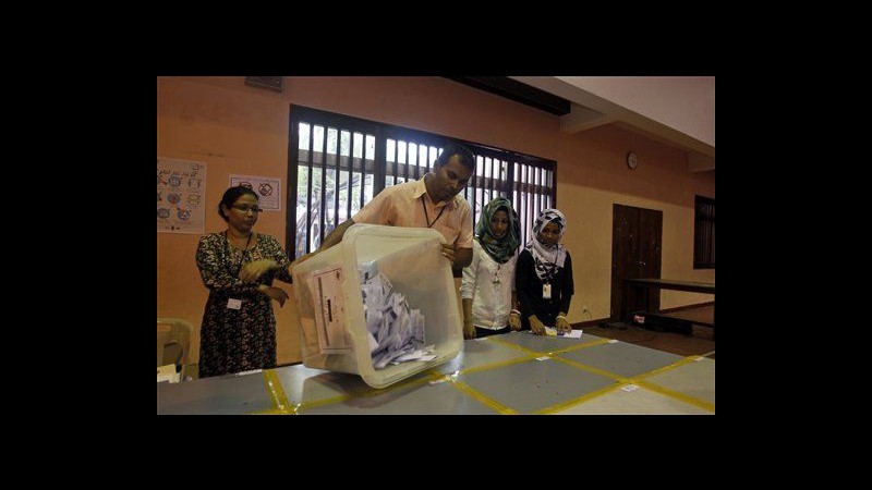 Maldive, ballottaggio presidenziali rinviato a sabato 16