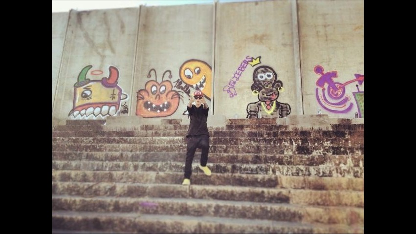 Justin Bieber accusato di vandalismo per graffiti in Brasile