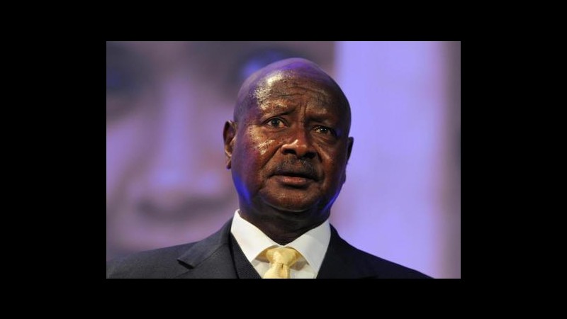 Uganda, presidente fa test Hiv: Bisogna ridurre numero infezioni