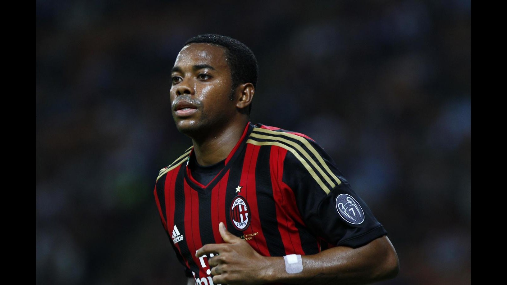 Champions, Milan nella tana del Barcellona. Allegri cambia: dentro Robinho, Balo in panchina