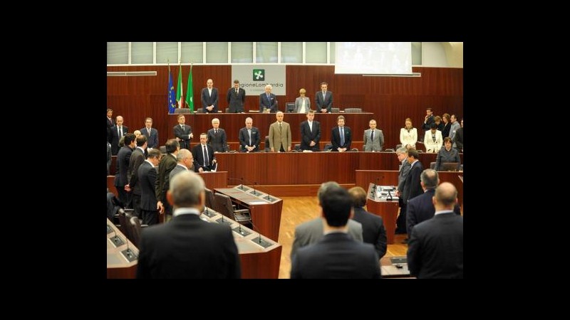 Costi politica, Conferenza Regioni: taglio di 300 consiglieri