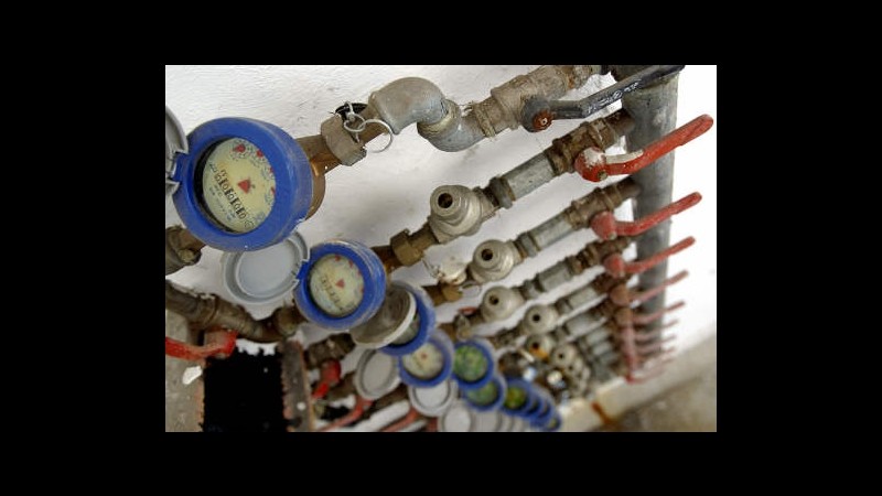 Consumatori: Bollette record nel 2012, gas +11,9% e luce +14,9%