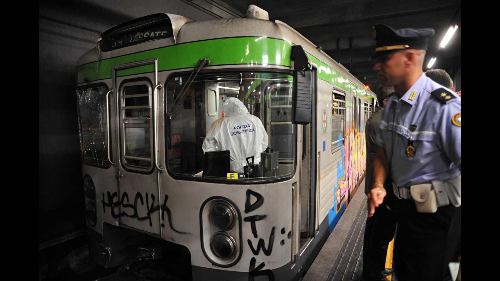 Milano, tamponamento treni metropolitana, 22 contusi