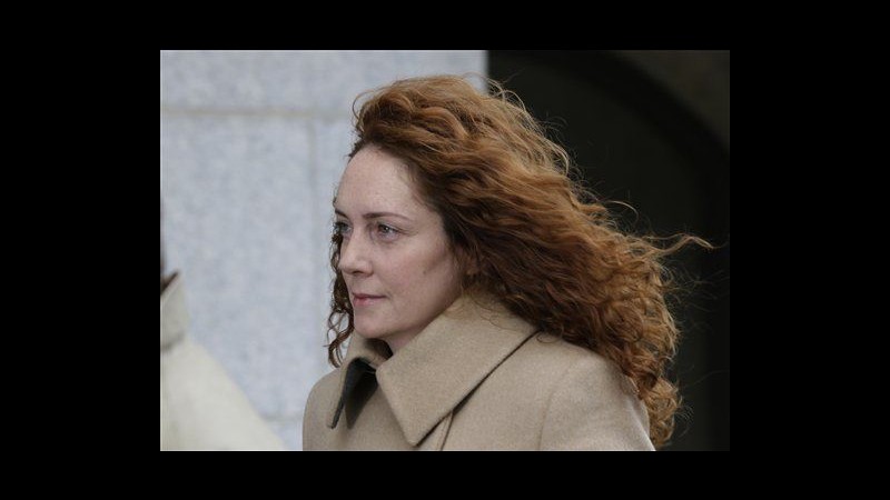 Coulson e Brooks in tribunale a Londra per scandalo intercettazioni