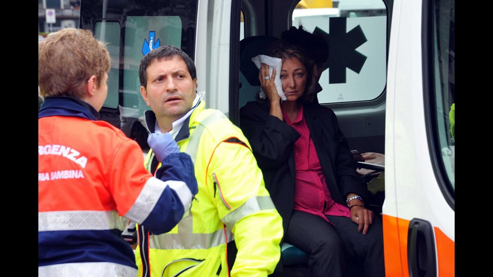 Milano, scontro tra convogli in metropolitana: 11 feriti