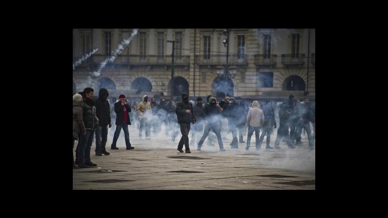 Forconi, manifestazioni in tutta Italia. Guerriglia a Torino