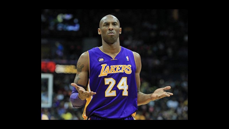 Nba: Bryant rientra ma Lakers cadono con Toronto, Miami vince con Detroit. Datome in campo 7′