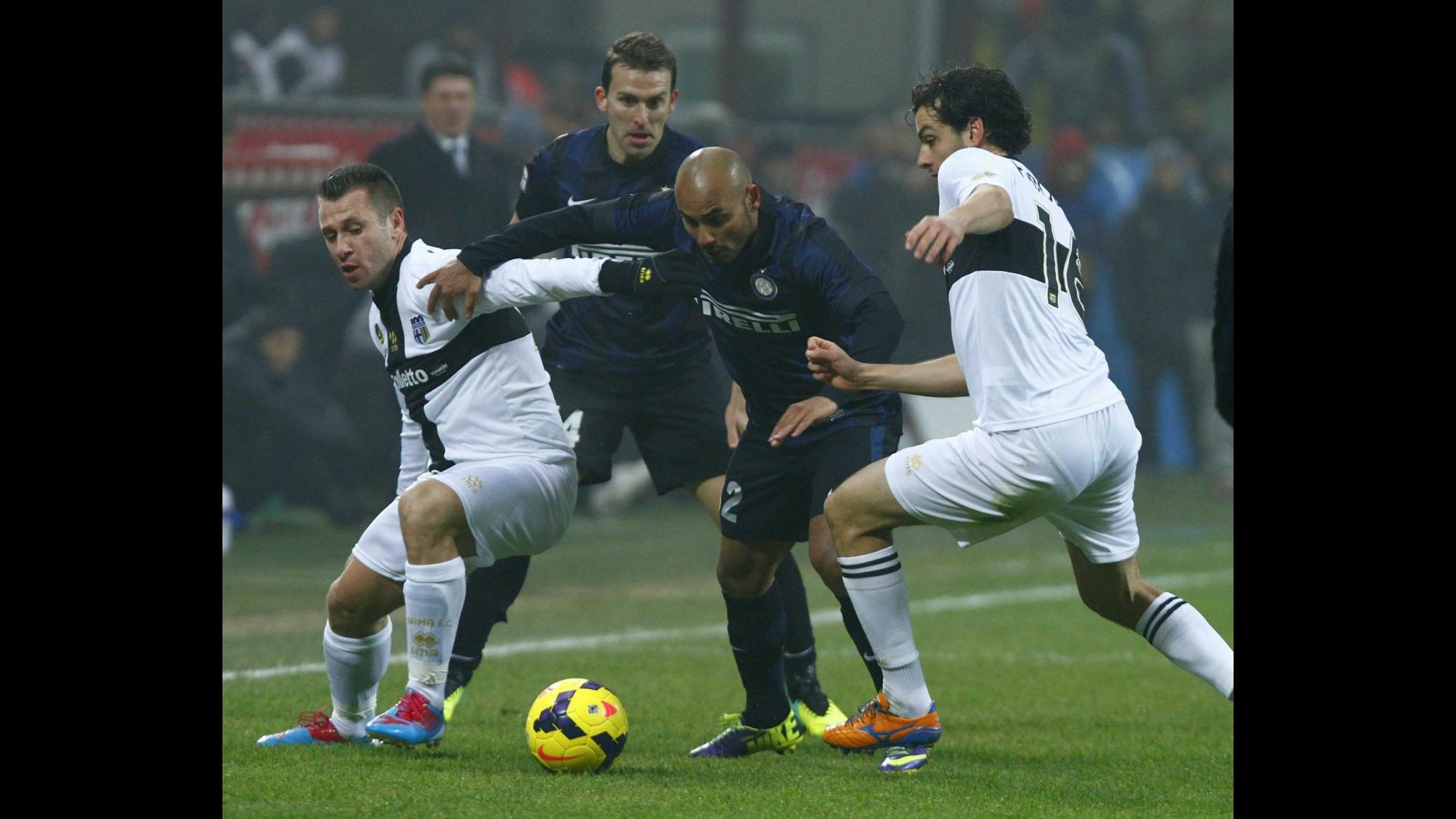 Altro pari per Inter: non basta Palacio, contro Parma 3-3 pirotecnico