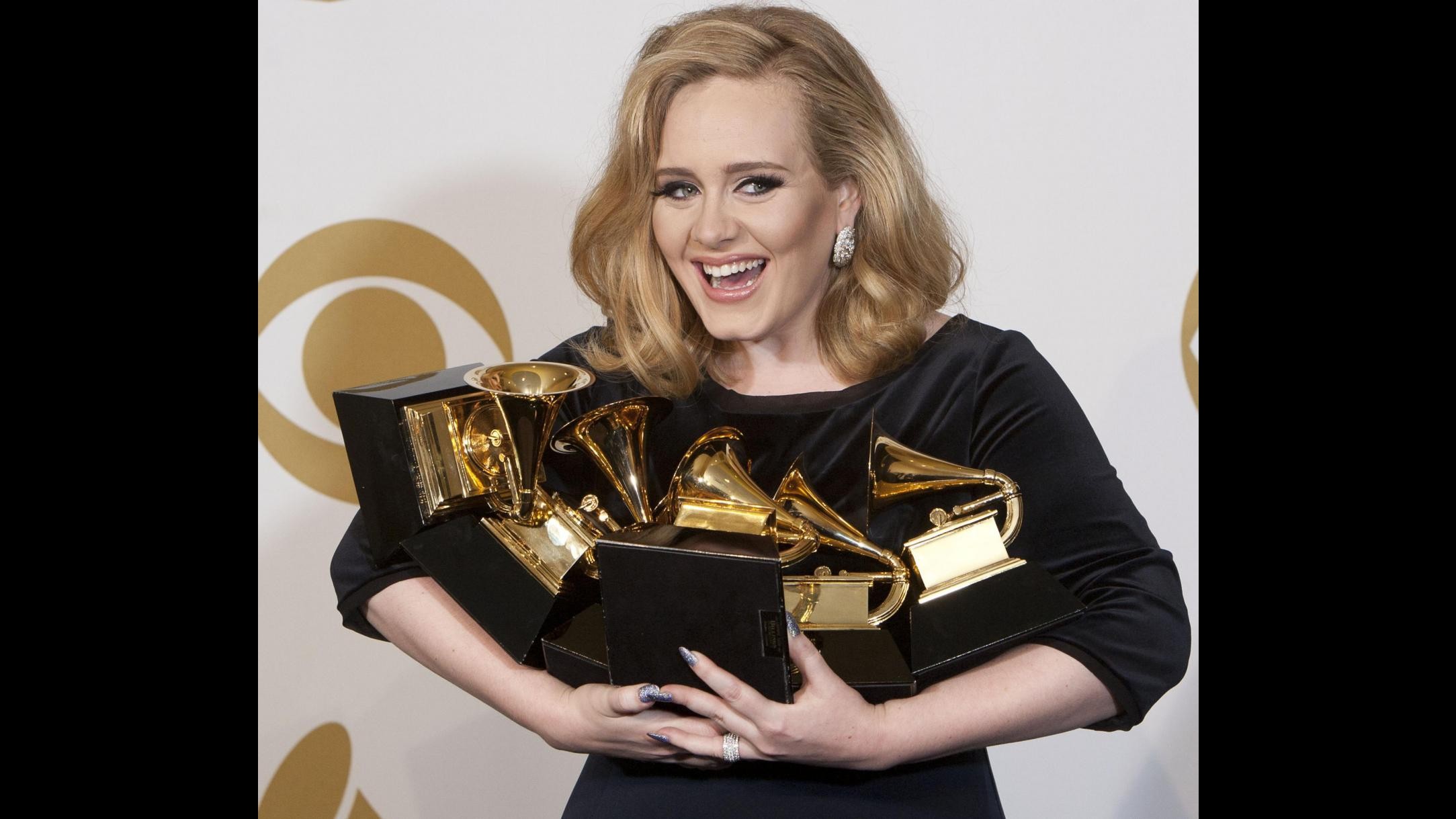 Adele è diventata mamma del suo primo figlio: è al settimo cielo