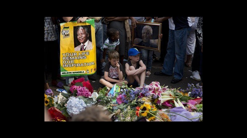 Mandela, tutte le cerimonie fino ai funerali del 15 dicembre