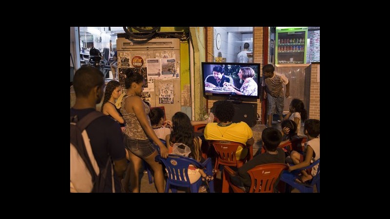 Brasile si ferma per l’ultima puntata della soap ‘Avenida Brasil’