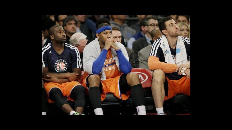 Basket, Nba: Knicks tornano a vincere, Nets battuti. Bargnani espulso per lite con Garnett