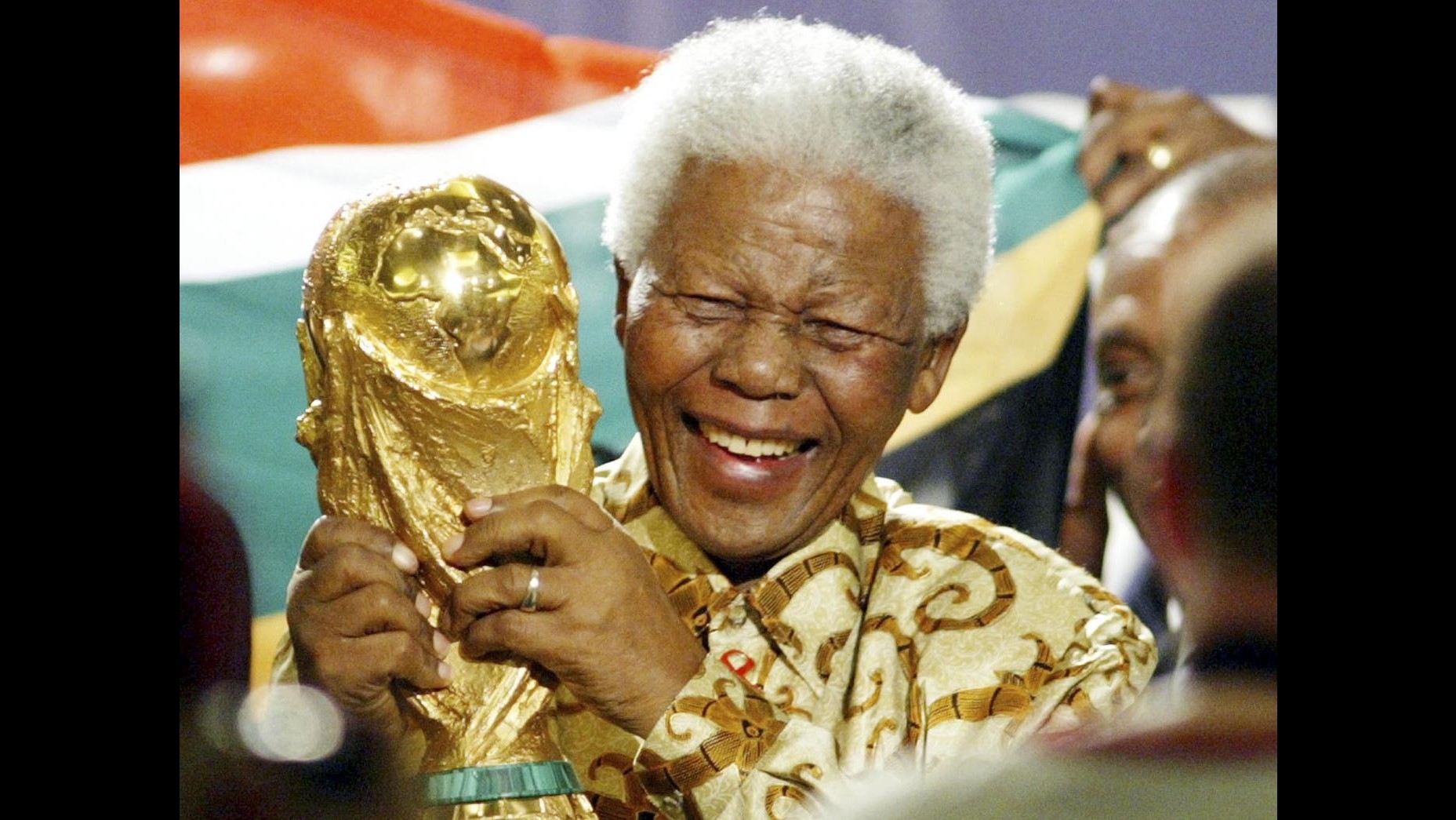 Mandela, Baggio: Sue idee continueranno a vivere. Pellegrini: Ha cambiato storia
