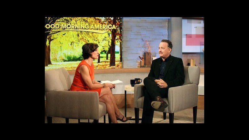 Gaffe di Tom Hanks in tv: gli scappa la parola ‘fuck’, poi si scusa