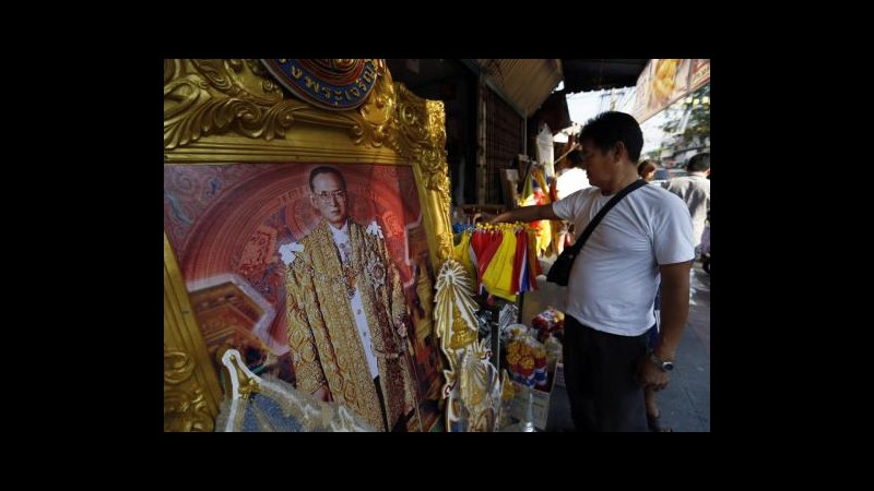 Thailandia in festa per compleanno del re, appello a unità in discorso