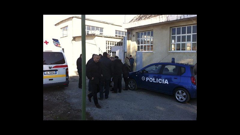 Albania, sparatoria in una scuola: muore 17enne, arrestato 15enne