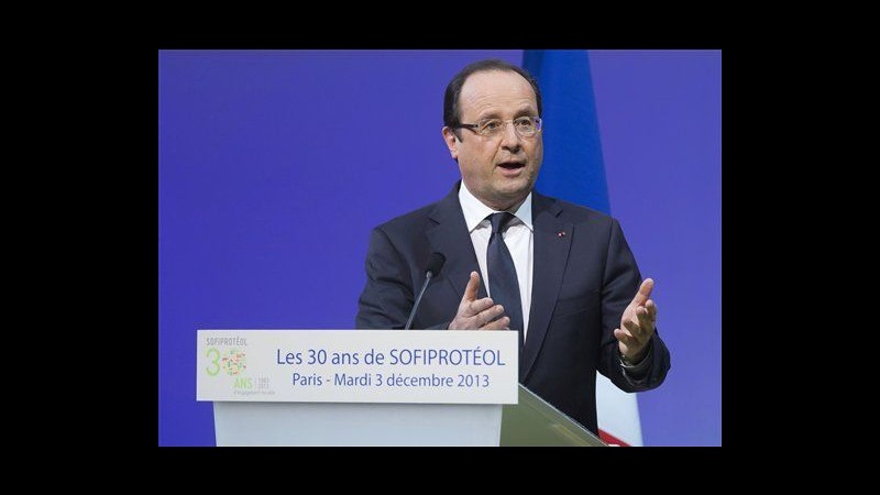 Francia, nel 2011 Hollande operato in segreto alla prostata