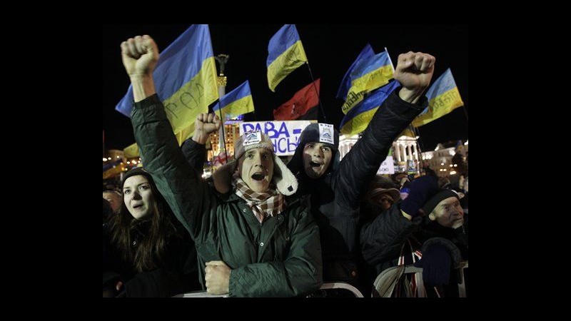 Ucraina, manifestanti pro Ue ancora accampati in piazza Indipendenza