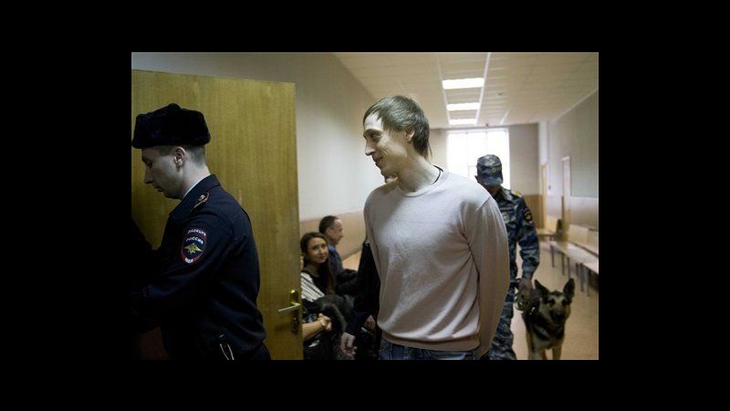 Russia, 6 anni di carcere a ballerino Bolshoi per attacco con acido