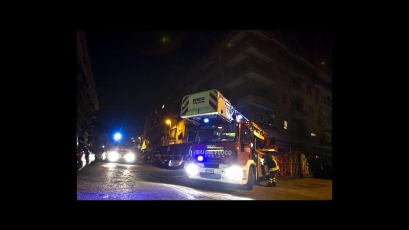 Roma,notte fuori casa per 36 famiglie evacuate dopo cedimento pilastro