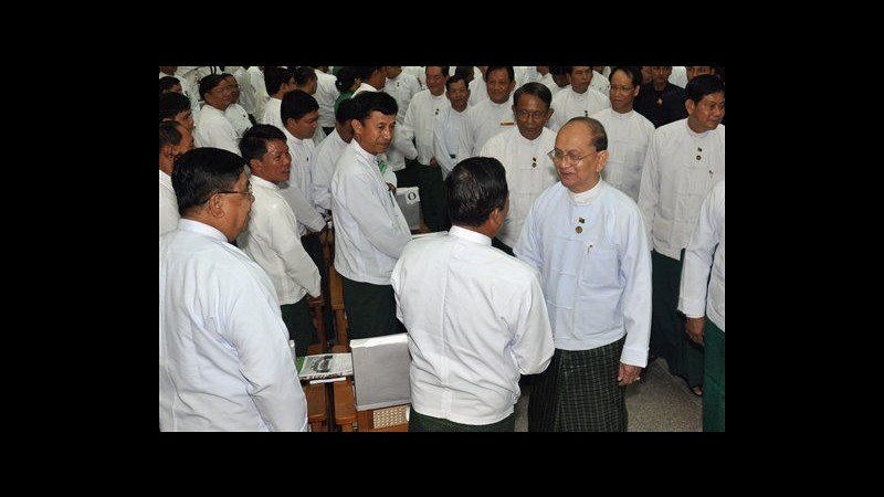 Birmania, presidente Thein Sein rieletto leader partito al potere